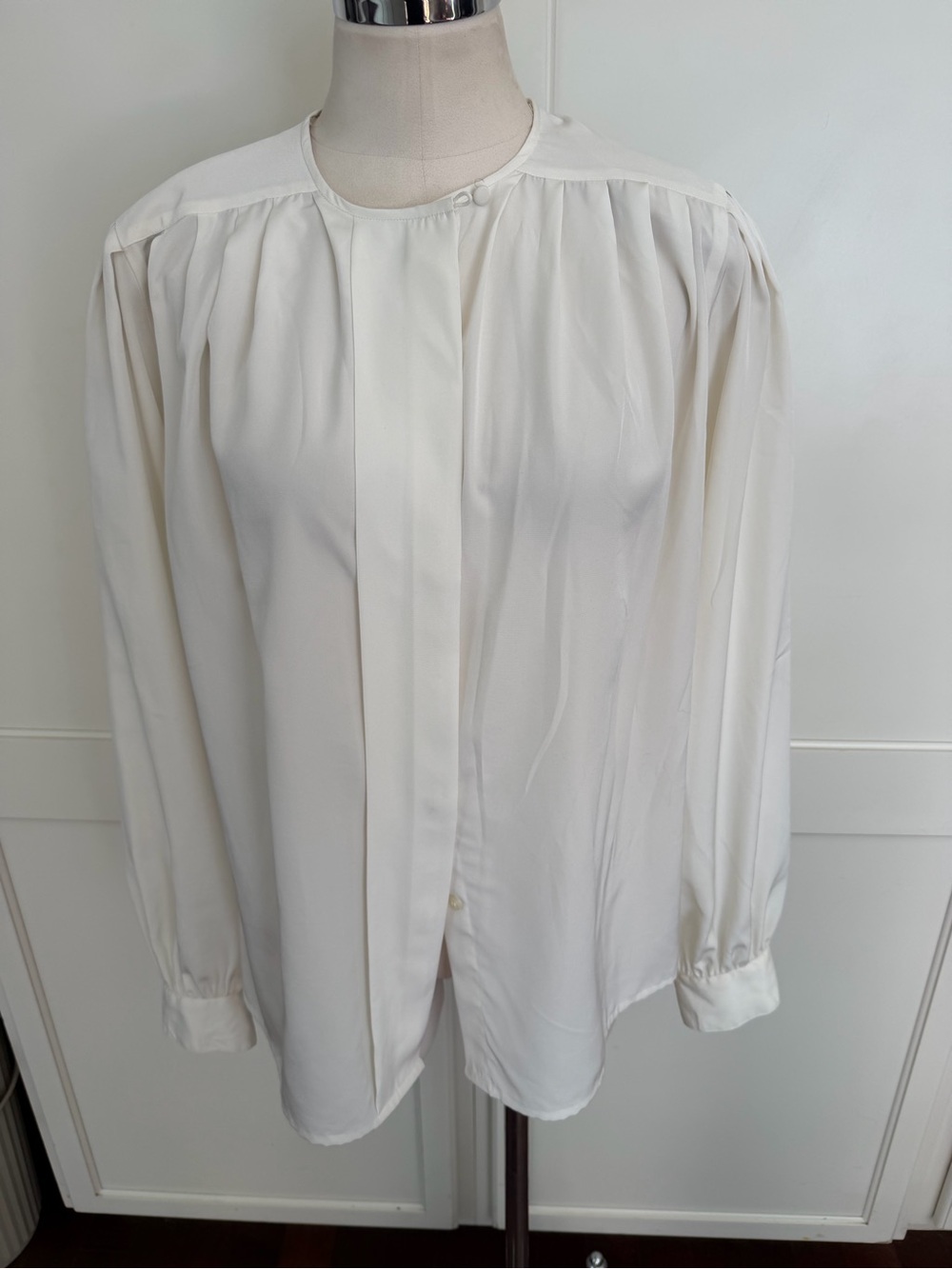 90s vintage Elegant White Pleated Women's Blouse
